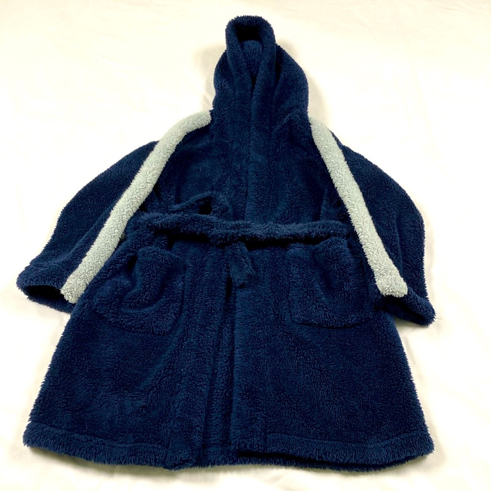 Gymboree boys, navy blue and gray fuzzy bathrobe size small (5–6)